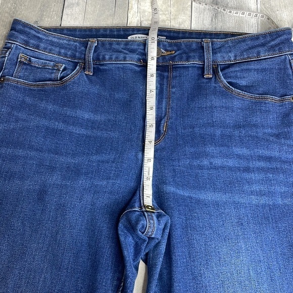 OLD Navy power slim straight mid rise medium wash jeans.  Size 12 short.‎ EUC - Picture 7 of 11